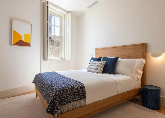 Oceanfront Near Historical Centre Villa Oporto