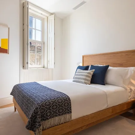 Oceanfront Near Historical Centre Villa Oporto