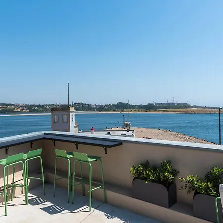 Oceanfront Near Historical Centre *