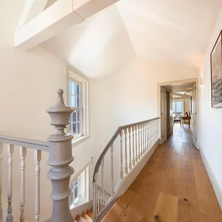 Villa Oceanfront Near Historical Centre