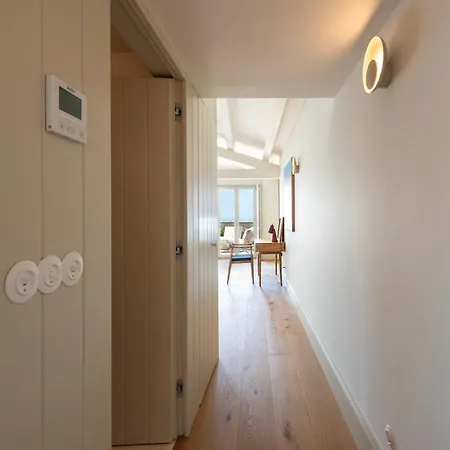 Oceanfront Near Historical Centre Villa Oporto