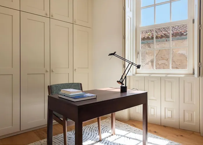 Oceanfront Near Historical Centre