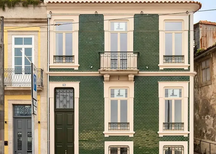 Oceanfront Near Historical Centre *