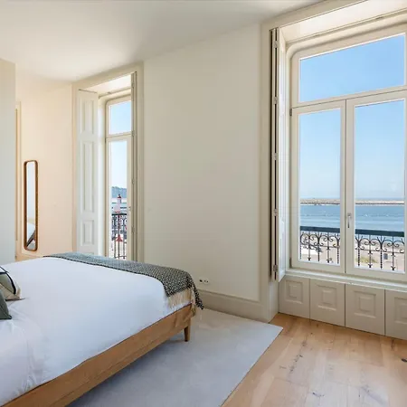 Oceanfront Near Historical Centre