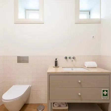 Βίλα Oceanfront Near Historical Centre