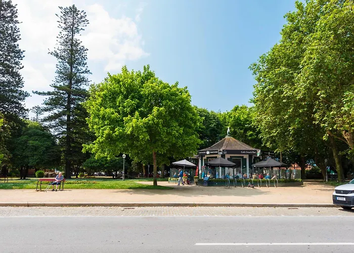 Oceanfront Near Historical Centre Villa *