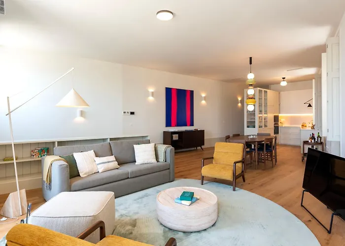 Villa Oceanfront Near Historical Centre *